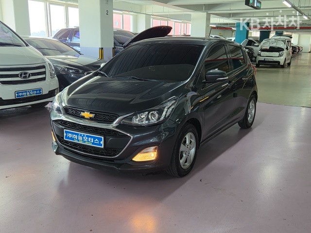 GM Korea Chevrolet Spark BASE MODEL — фото 1