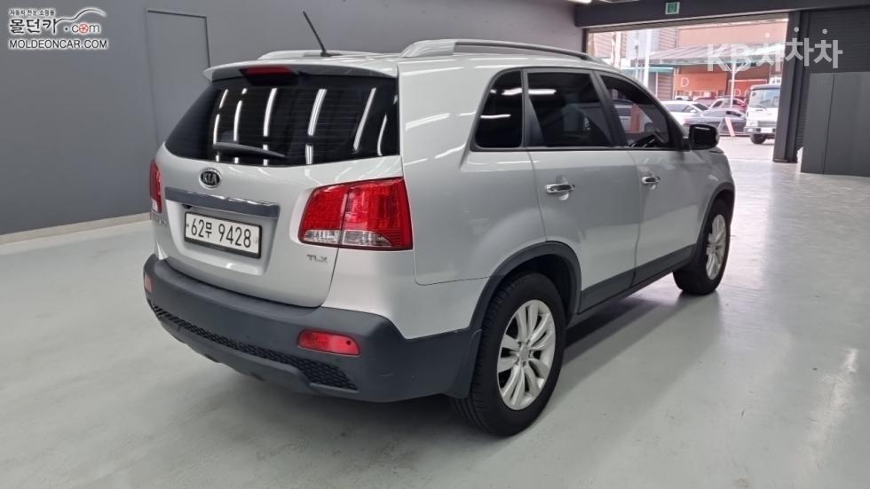 Kia Sorento — miniaturë 2