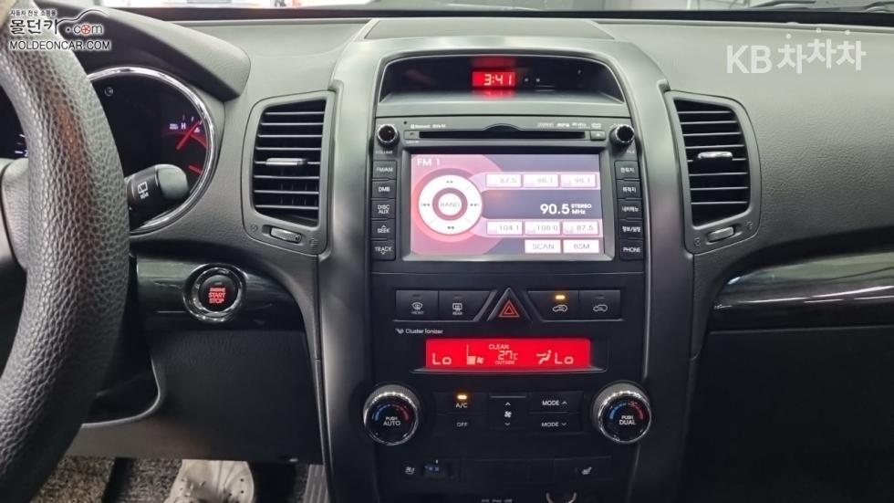 Kia Sorento — miniaturë 12