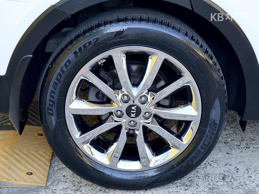 Kia Sorento — miniaturë 19