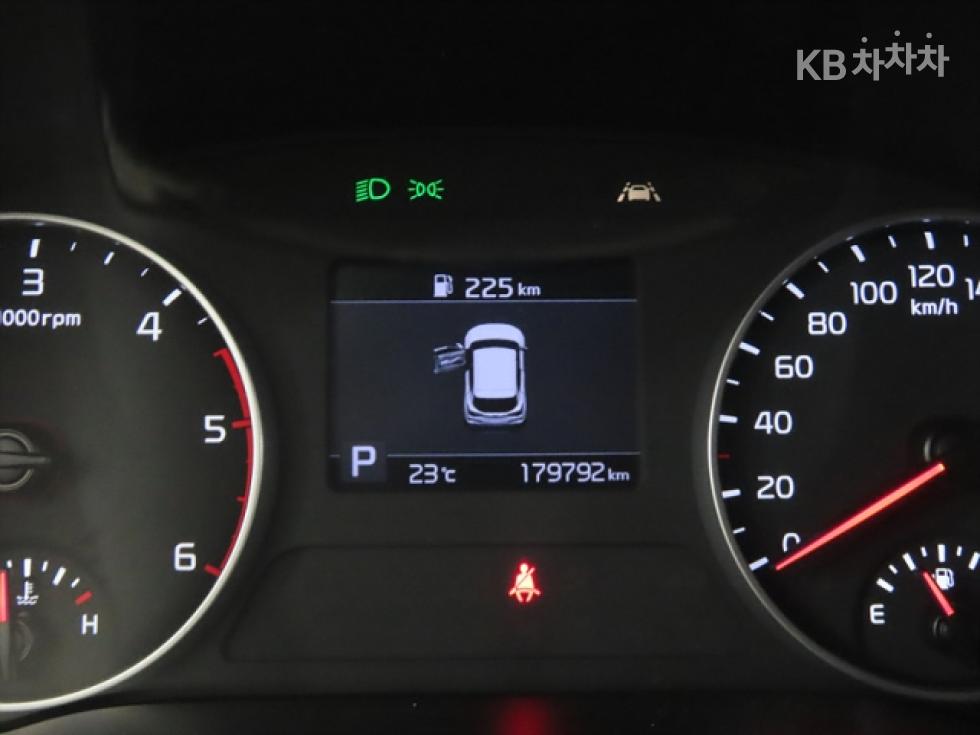 Kia Seltos — miniaturë 8
