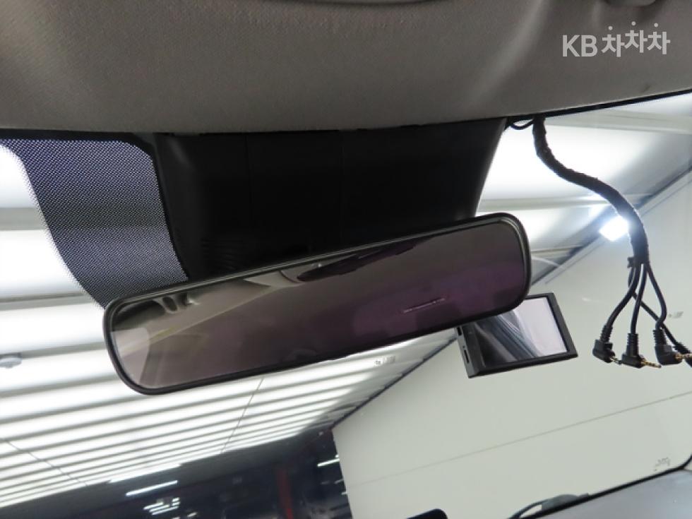 Kia Seltos — miniaturë 11