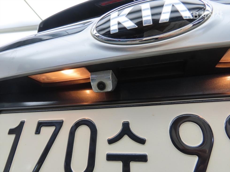 Kia Seltos — miniaturë 16