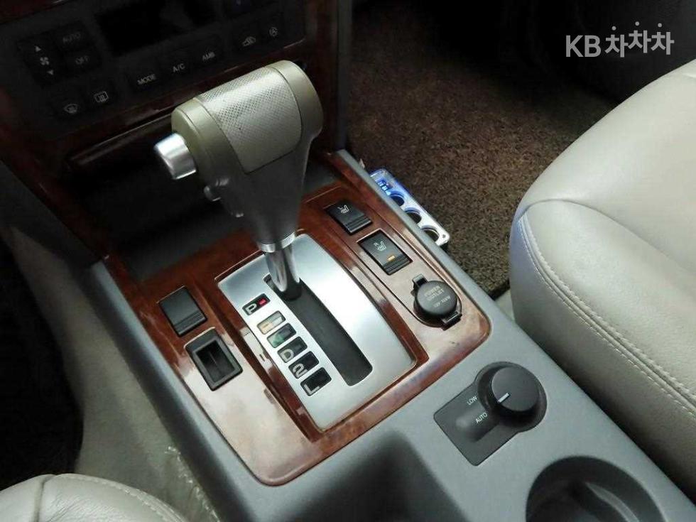 Hyundai Terracan — miniaturë 12