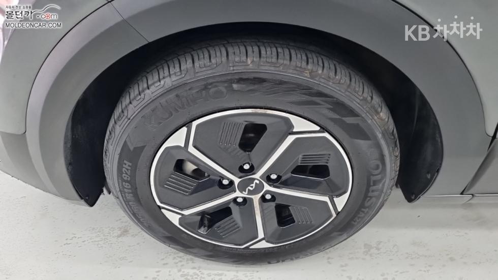Kia Niro — miniaturë 6