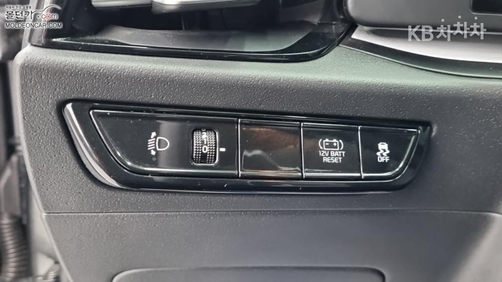 Kia Niro — miniaturë 16