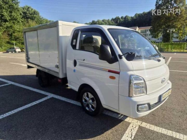 Hyundai Porter 2 ultra-long axle supercap low floor vehicle style