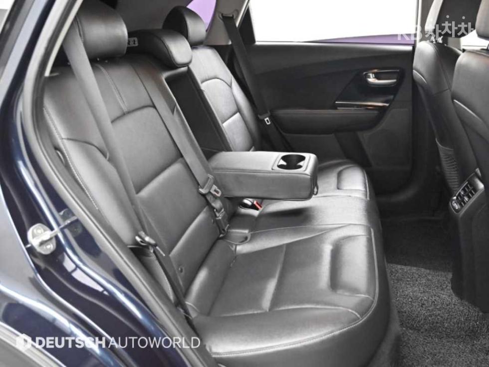 Kia Niro — miniaturë 12