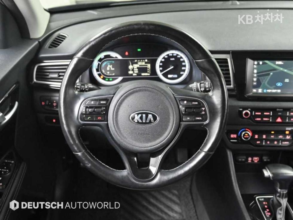 Kia Niro — miniaturë 13