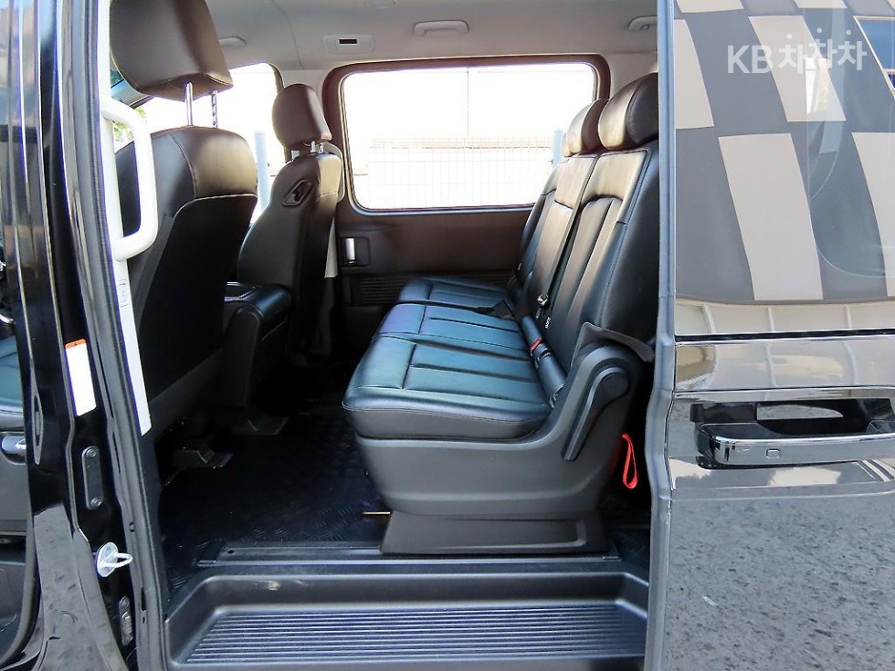 Hyundai Staria — miniaturë 6