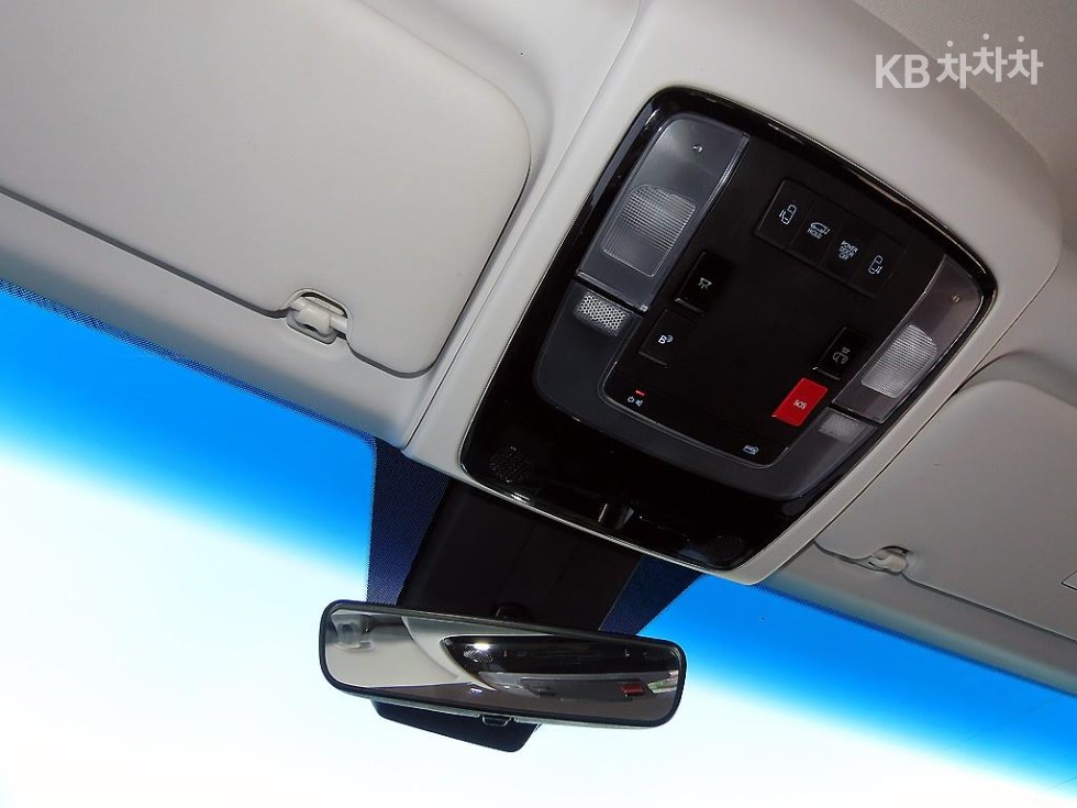 Hyundai Staria — miniaturë 15