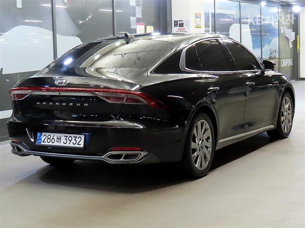 Hyundai Grandeur CALLIGRAPHY — фото 4