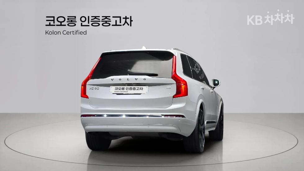 Volvo XC90 Ultimate Bright — фото 4