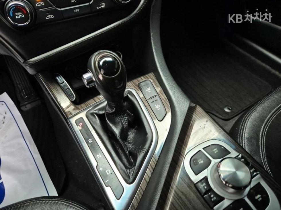 Kia K5 — miniaturë 8