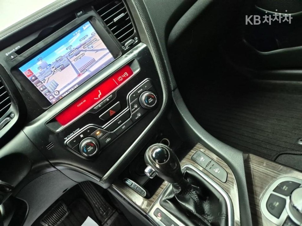 Kia K5 — miniaturë 10
