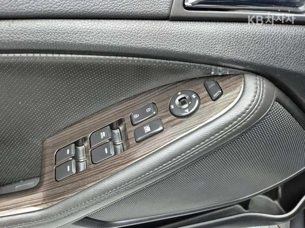 Kia K5 — miniaturë 18