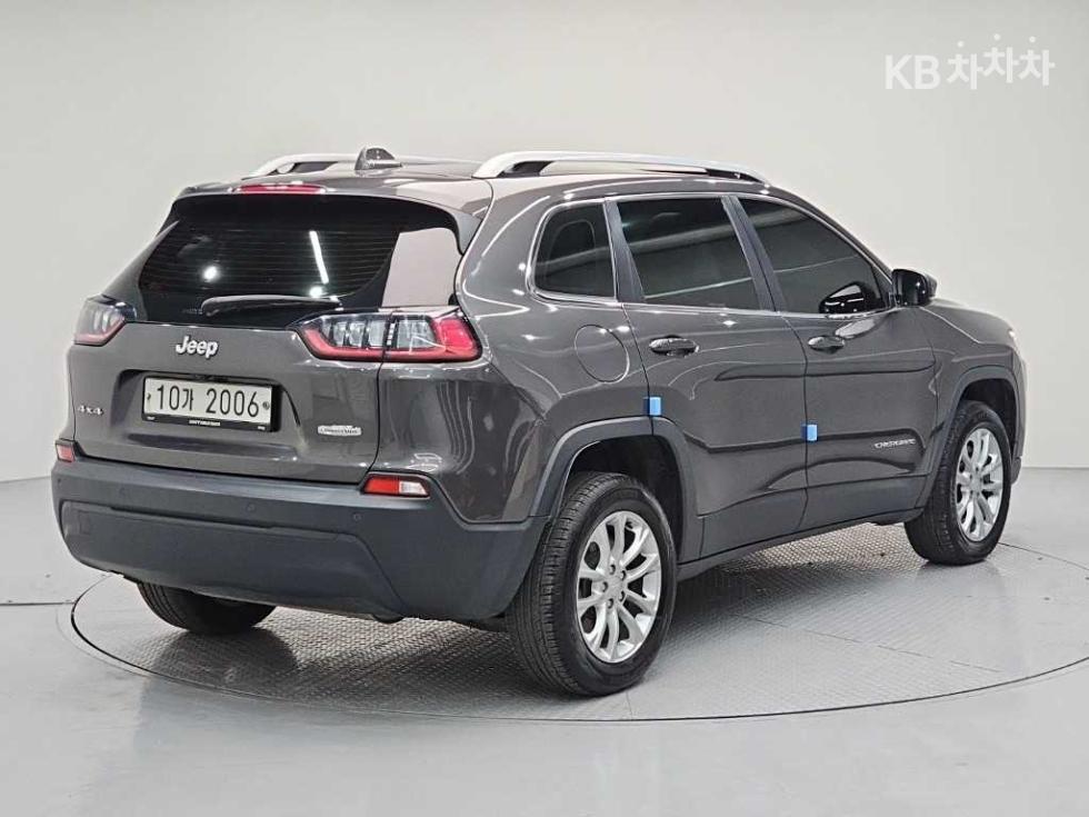 Jeep Cherokee BASE MODEL — фото 4