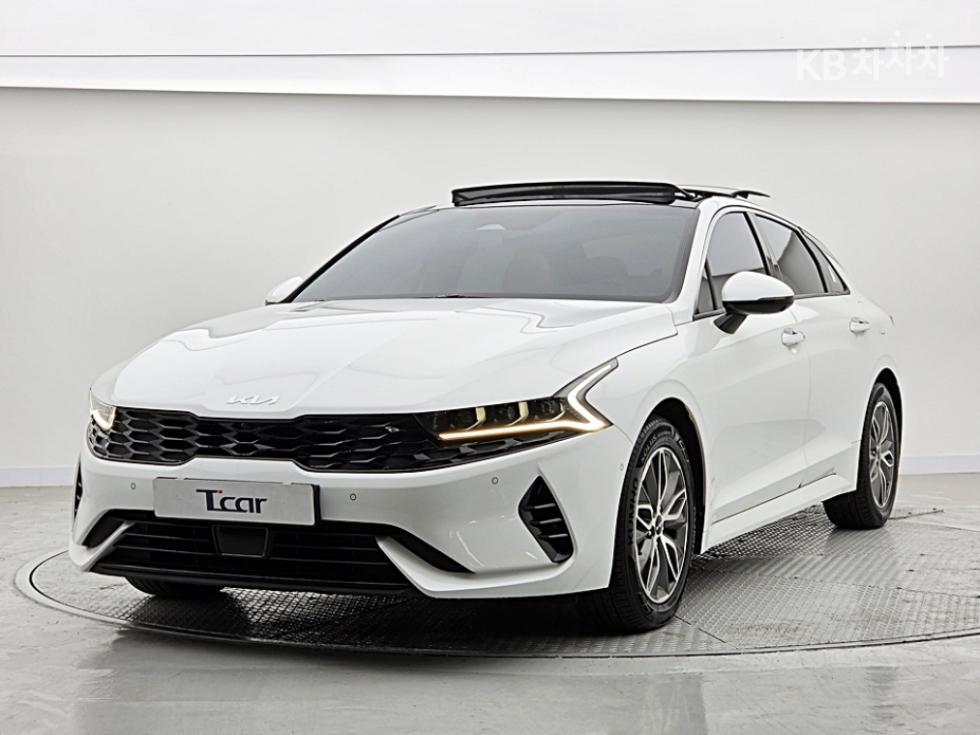 Kia K5 SIGNATURE — фото 1