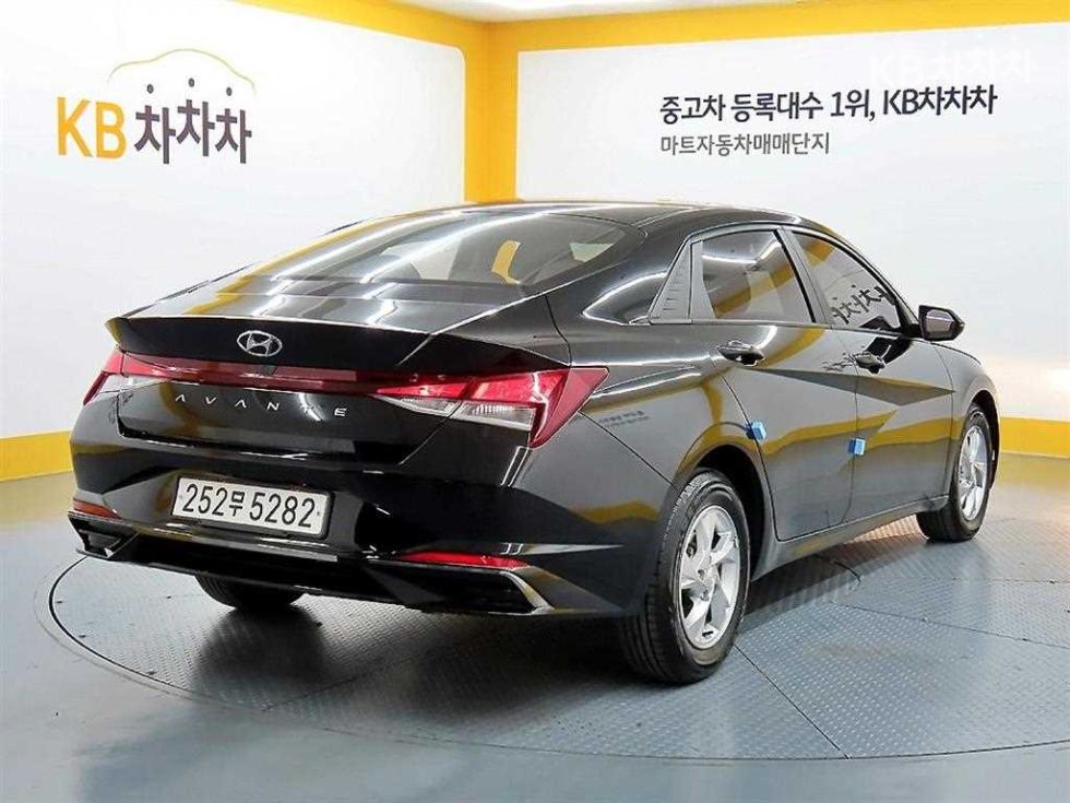 Hyundai Avante — фото 4