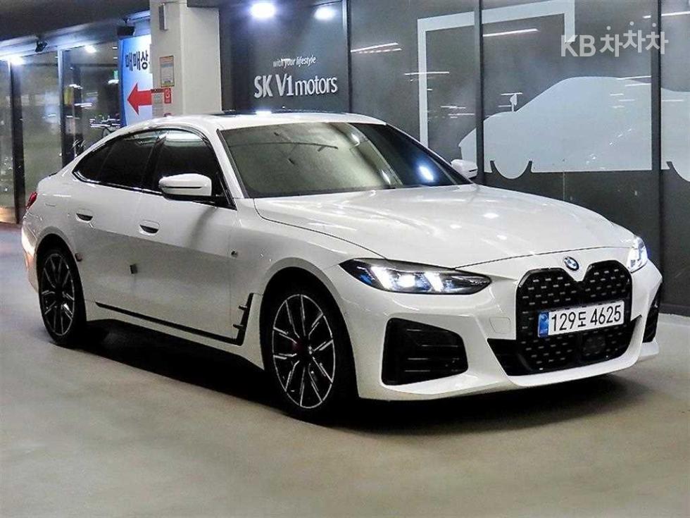 BMW 4 Series M Sport First Edition — фото 1