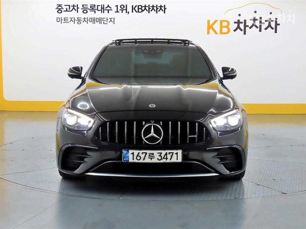 Mercedes-Benz E-Class BASE MODEL — фото 1