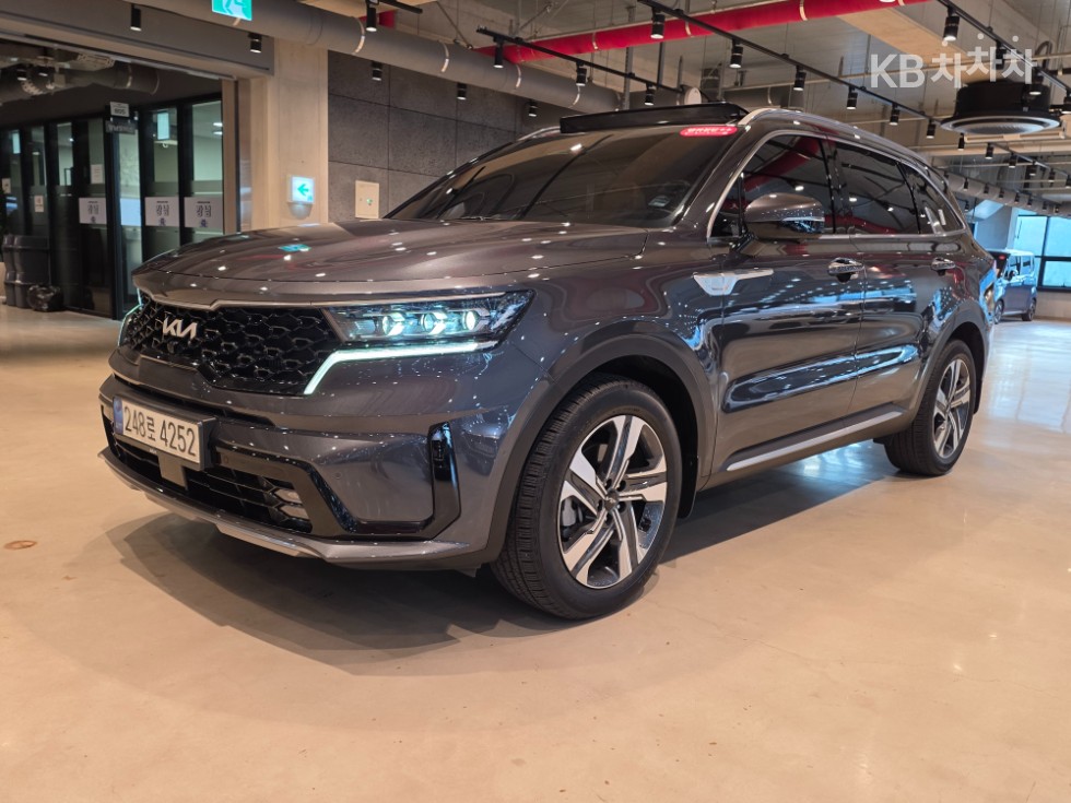 Kia Sorento SIGNATURE — фото 1