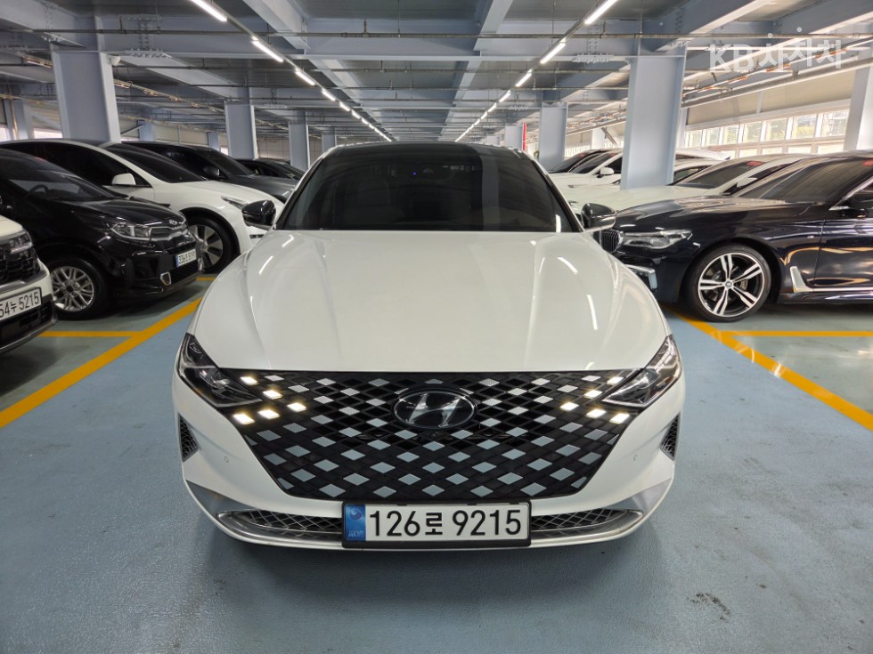 Hyundai Grandeur CALLIGRAPHY — фото 2