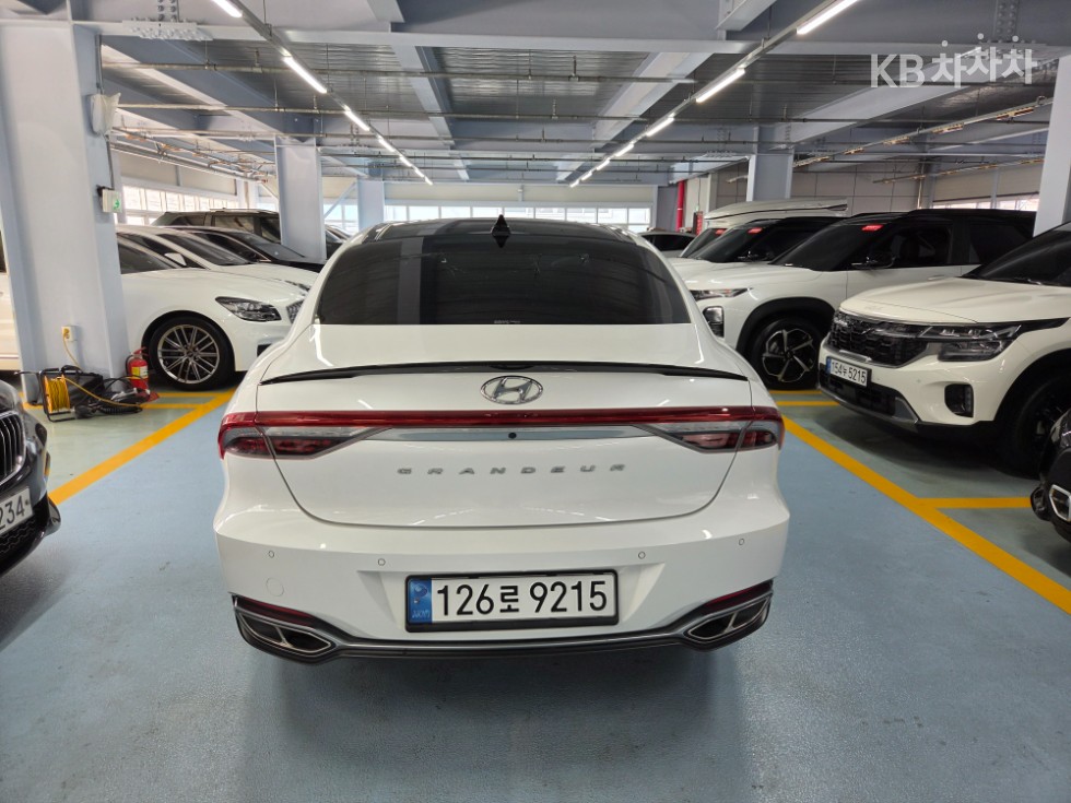 Hyundai Grandeur CALLIGRAPHY — фото 3