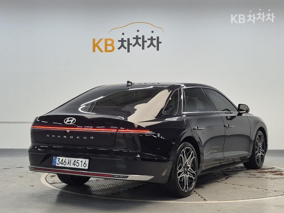 Hyundai Grandeur EXCLUSIVE — фото 3