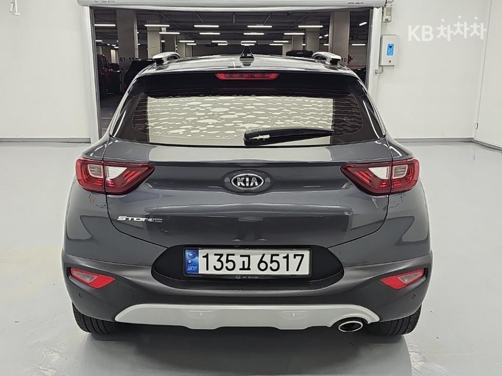 Kia Stonic PRESTIGE — фото 3