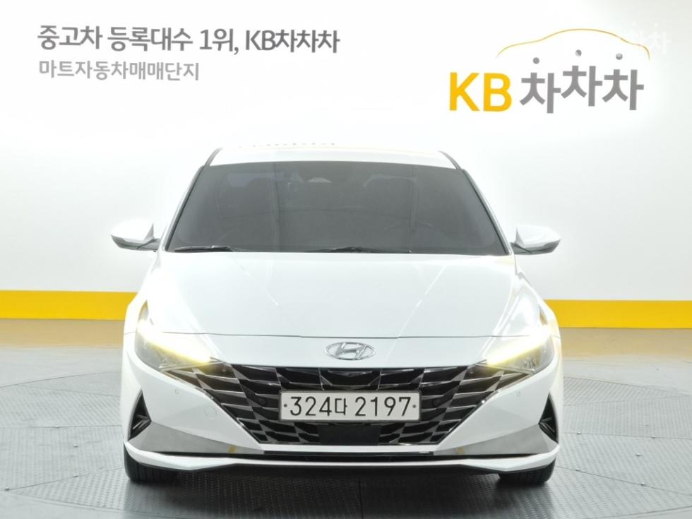 Hyundai Avante — фото 1