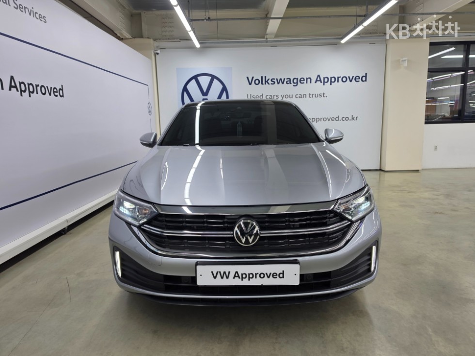 Volkswagen Prestige — фото 1