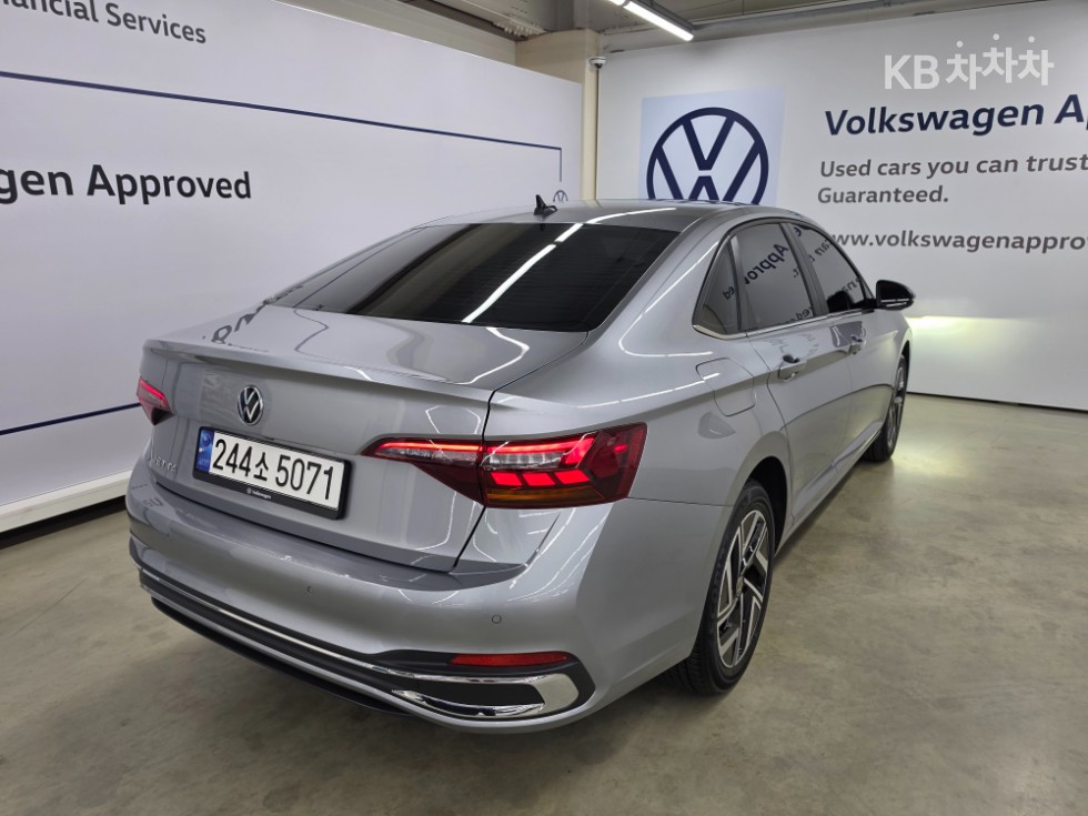 Volkswagen Prestige — фото 4