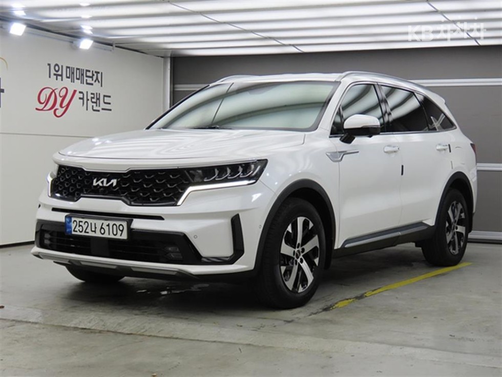 Kia Sorento SIGNATURE — фото 1