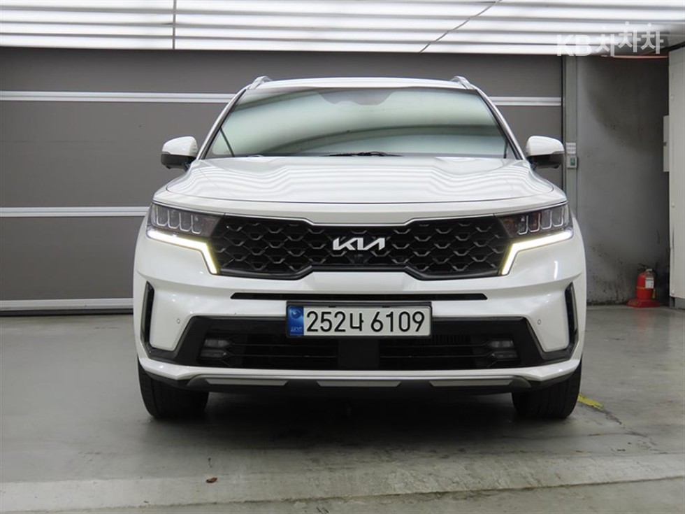 Kia Sorento SIGNATURE — фото 2