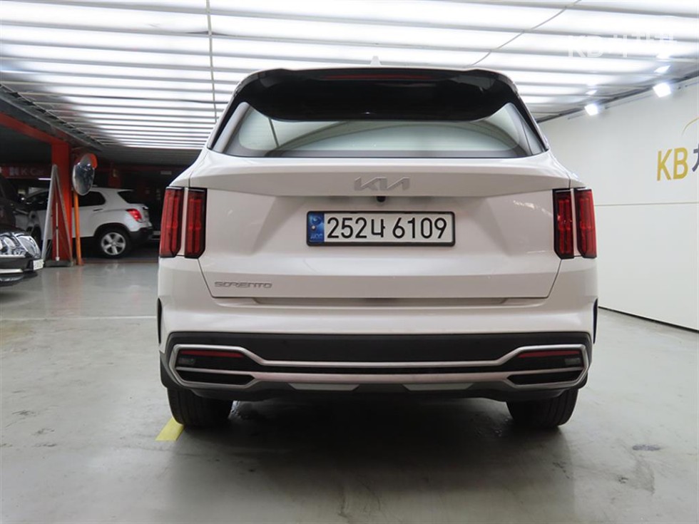 Kia Sorento SIGNATURE — фото 3