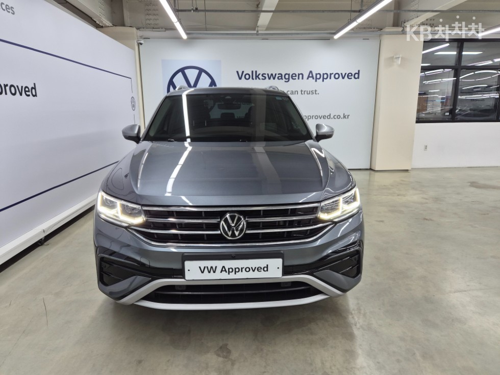 Volkswagen Tiguan Prestige — фото 1