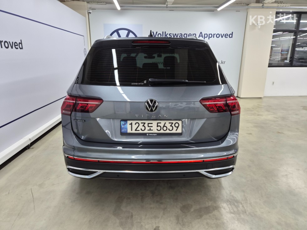 Volkswagen Tiguan Prestige — фото 3