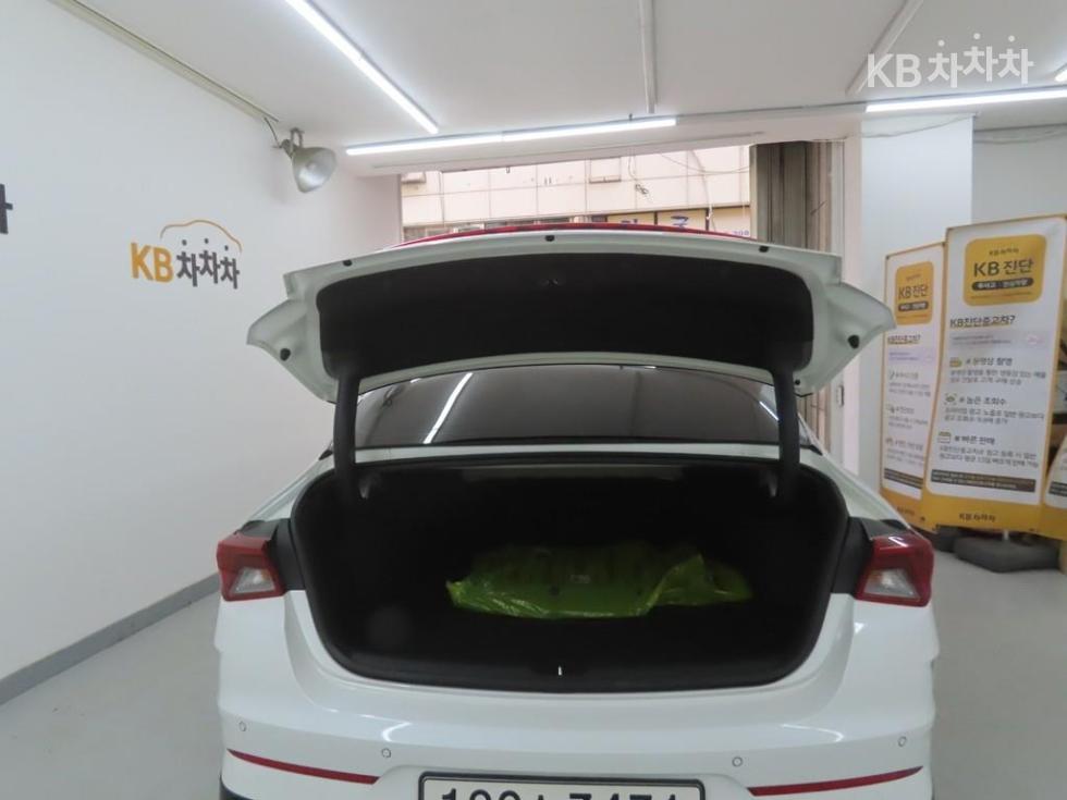 Kia K5 — miniaturë 20