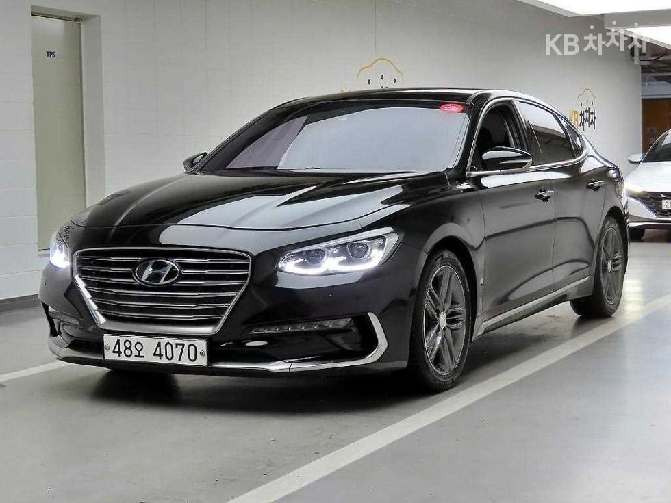 Hyundai Grandeur BASE MODEL — фото 2