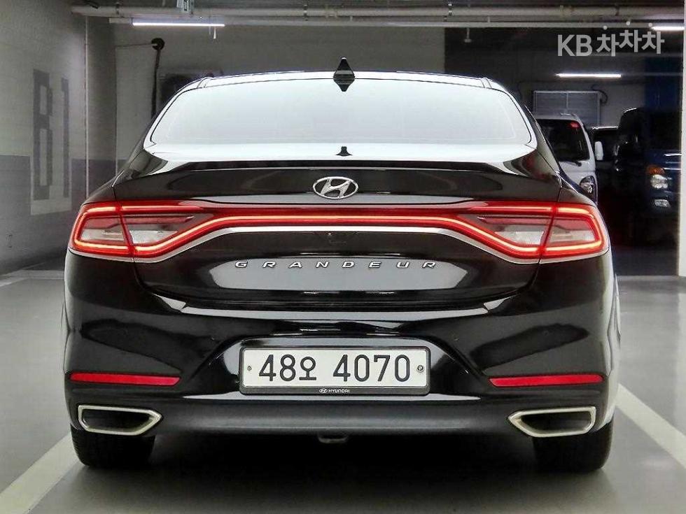 Hyundai Grandeur BASE MODEL — фото 3