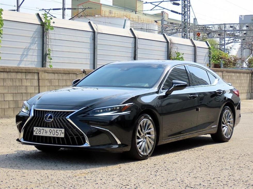 Lexus ES Executive — фото 2