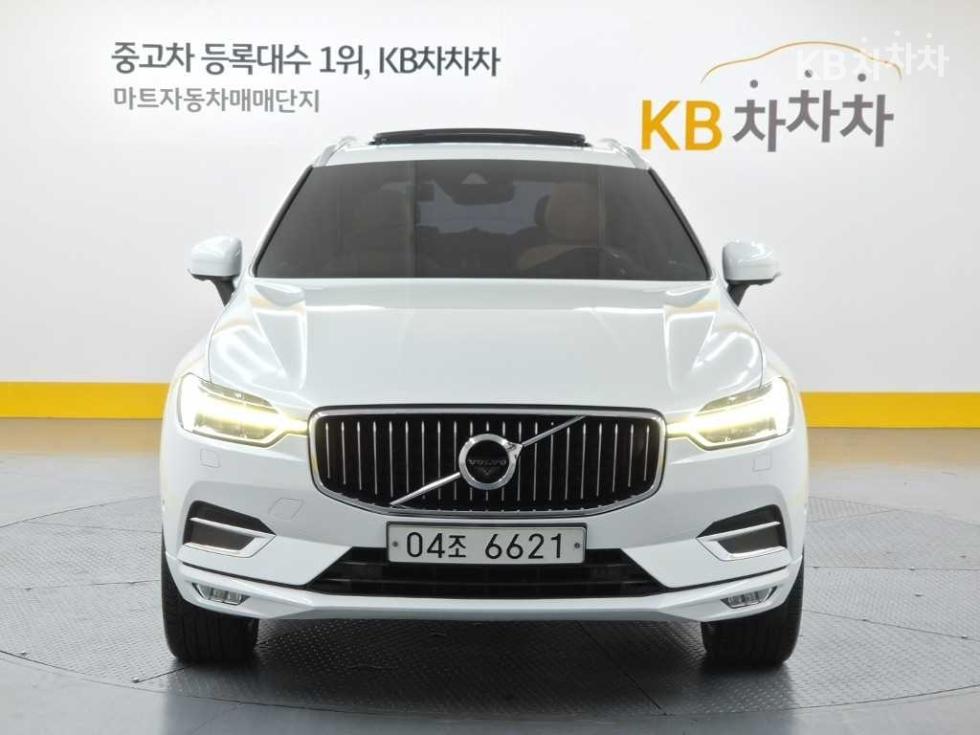 Volvo XC60 2.4 Inscription — фото 1