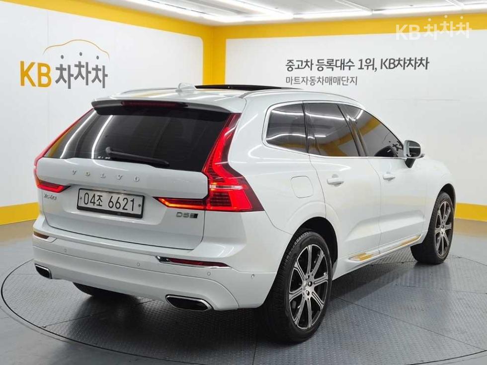 Volvo XC60 2.4 Inscription — фото 2