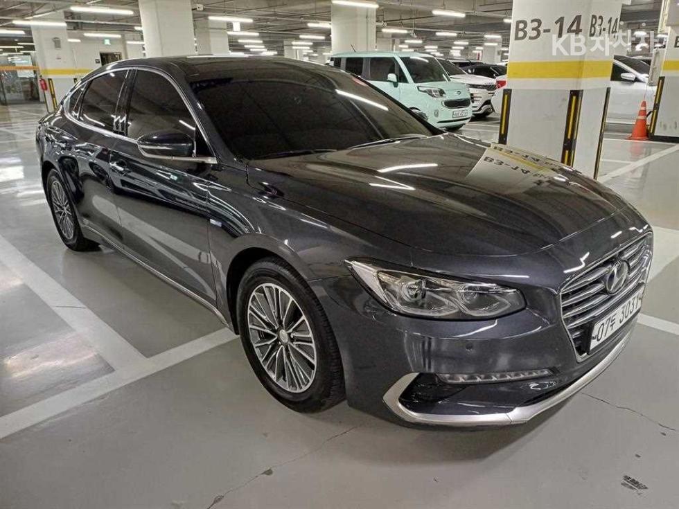 Hyundai Grandeur Special — фото 3