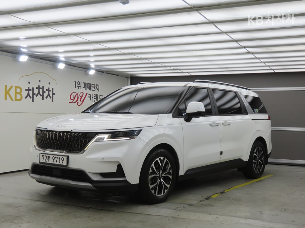 Kia Carnival PRESTIGE — фото 1