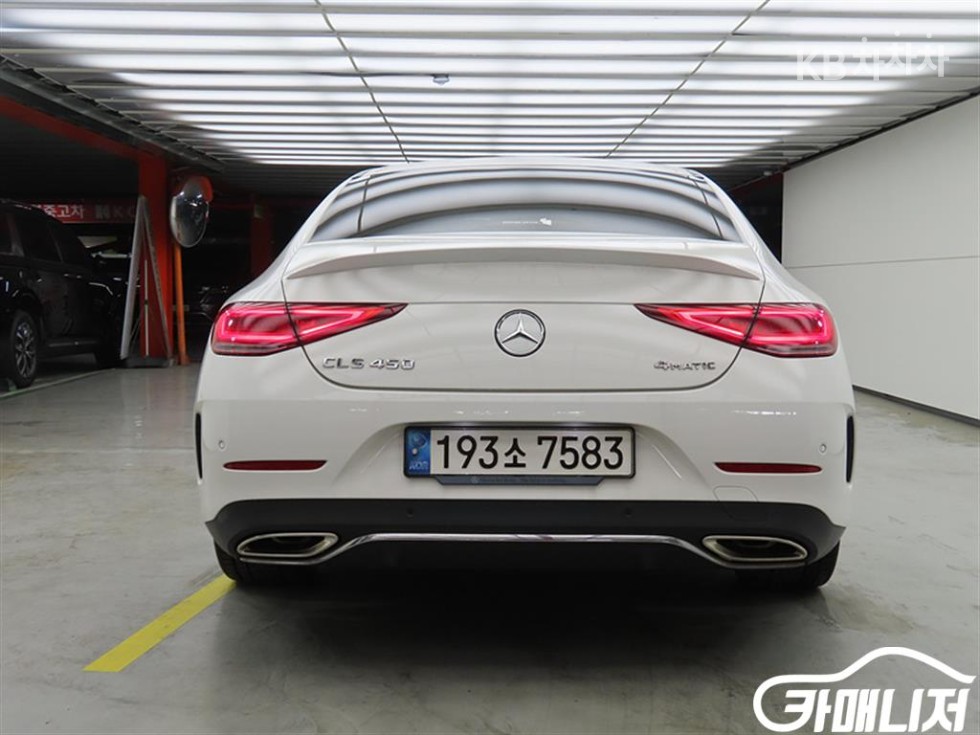 Mercedes-Benz CLS-Class AMG Line — фото 3