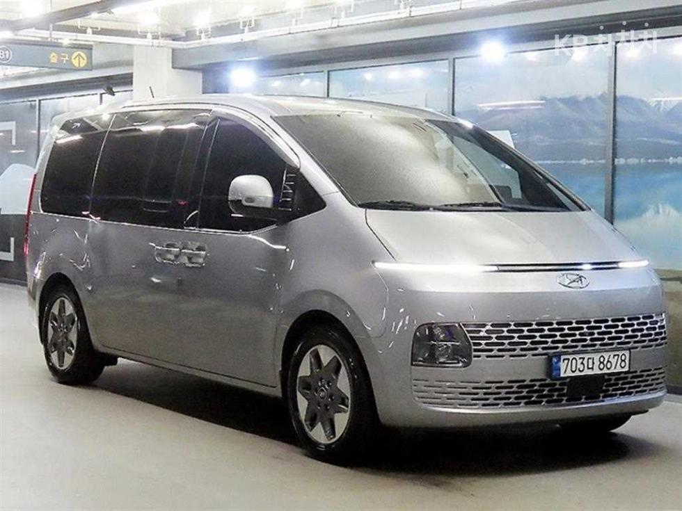 Hyundai Staria — фото 1
