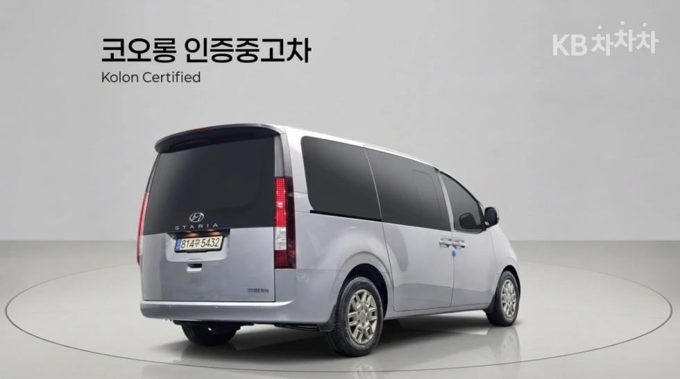 Hyundai Staria — фото 2