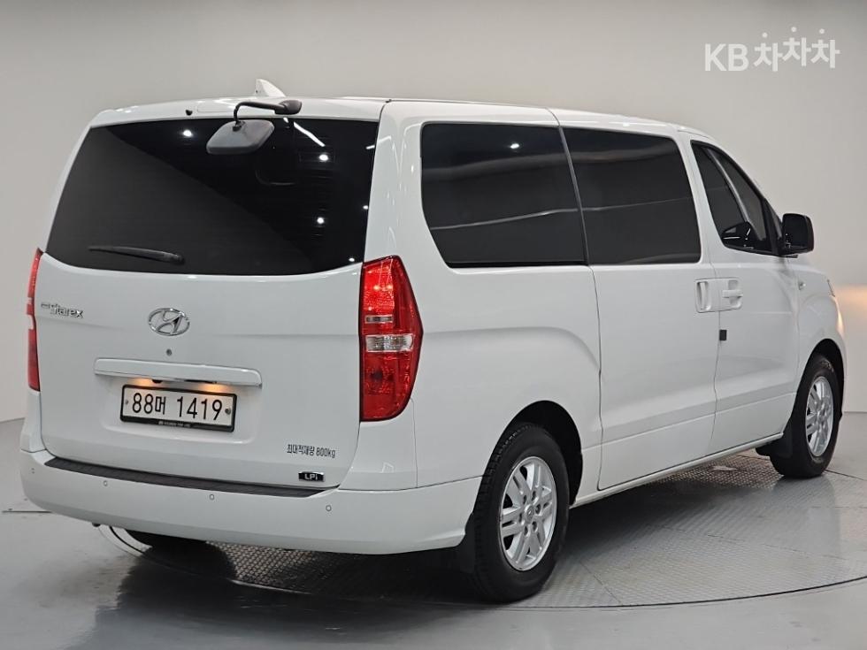 Hyundai Starex Smart — фото 4